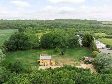The Iron House - 1 Acre Plot Close to the Universal Site