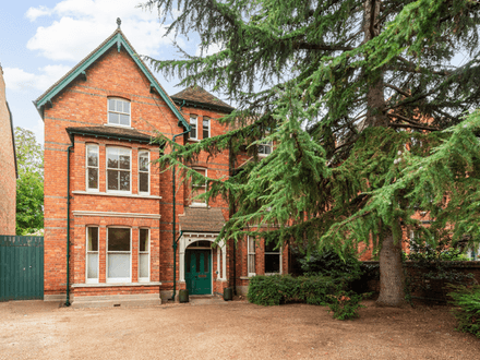 12 Lansdowne Road, Bedford MK40 2BU